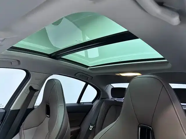 BMW 1 Series — Фото автомобиля 12