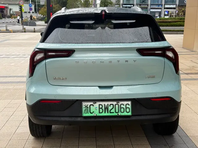 Geely Geometry E Firefly — Фото автомобиля 5
