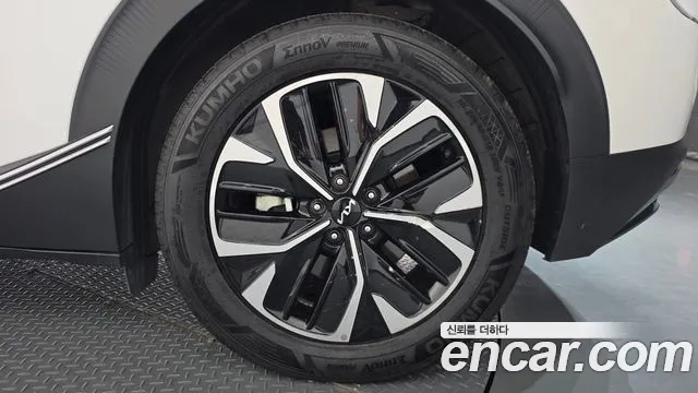 Kia EV6 — Фото автомобиля 6