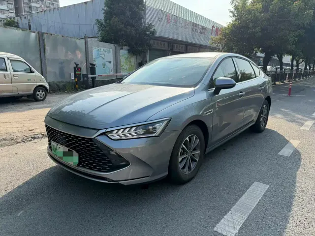 Фотография автомобиля — BYD Qin PLUS