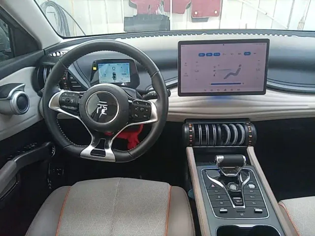 BYD Yuan PLUS — Фото автомобиля 10