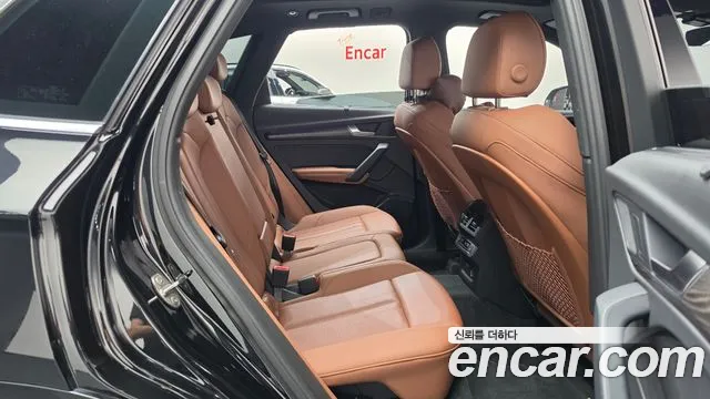 Audi Q5 FY — Фото автомобиля 17