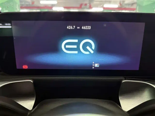 Mercedes-Benz EQB — Фото автомобиля 10