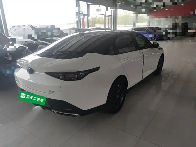 Changan Lamore — Фото автомобиля 4