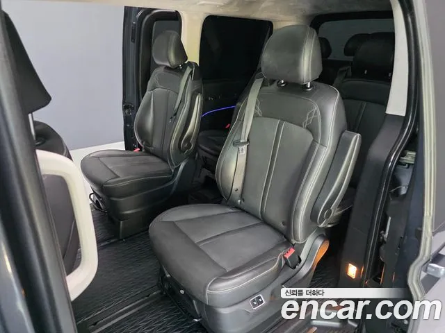 Hyundai Staria — Фото автомобиля 10
