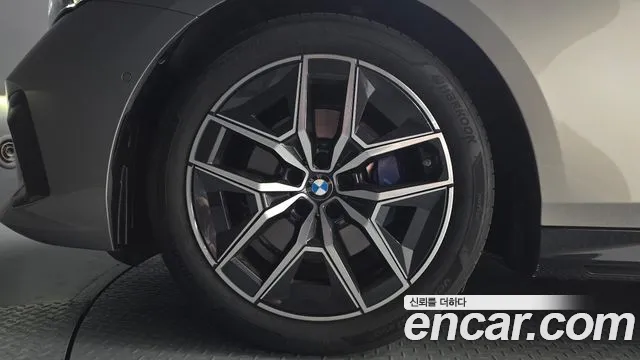 BMW 5-Series 5 серия (G60) 523d M Sport — Фото автомобиля 5