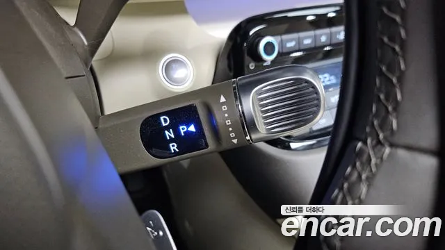 Hyundai Casper Electric — Фото автомобиля 12