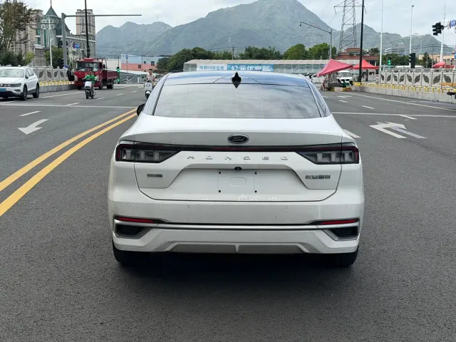 Ford Mondeo — Фото автомобиля 18