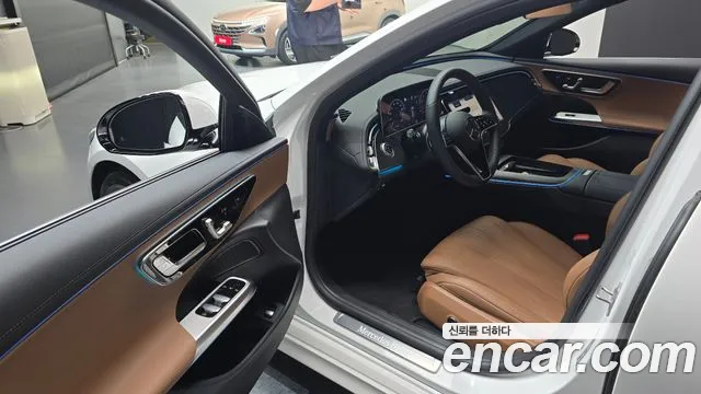 Mercedes-Benz E-Class — Фото автомобиля 8