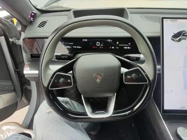 Hozon Nezha S Shooting Brake — Фото автомобиля 10