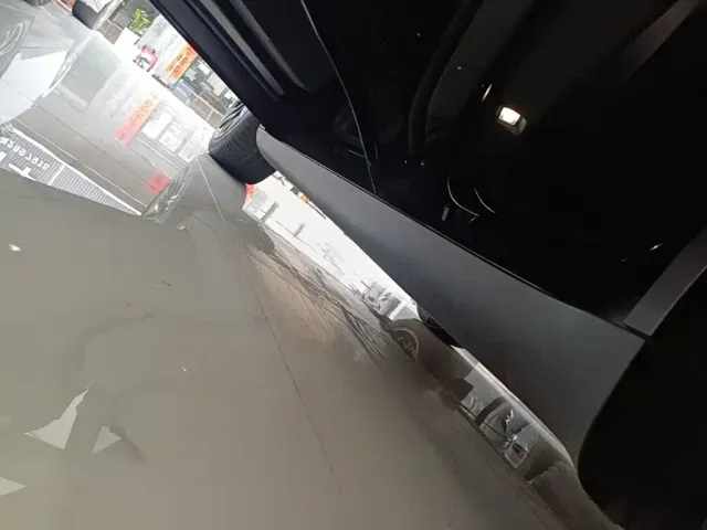 Tesla Model Y — Фото автомобиля 21
