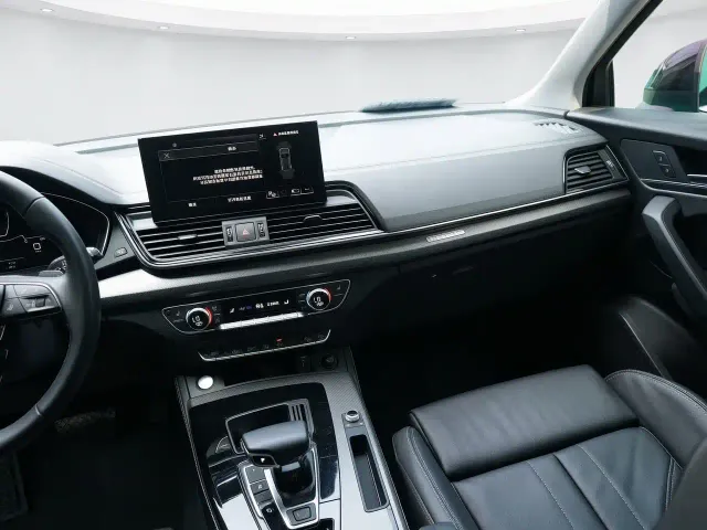 Audi Q5L — Фото автомобиля 15