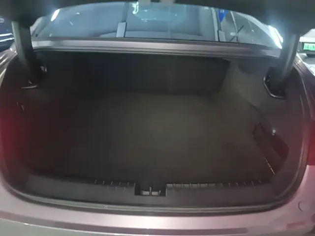 Xiaomi SU7 — Фото автомобиля 18