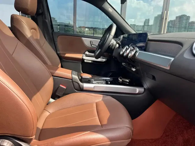 Mercedes-Benz GLB-Class — Фото автомобиля 6