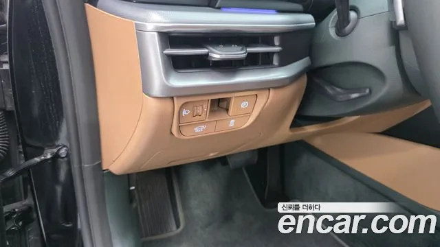 Hyundai Grandeur Grandeur (GN7) 2.5 Бензин 2WD — Фото автомобиля 12