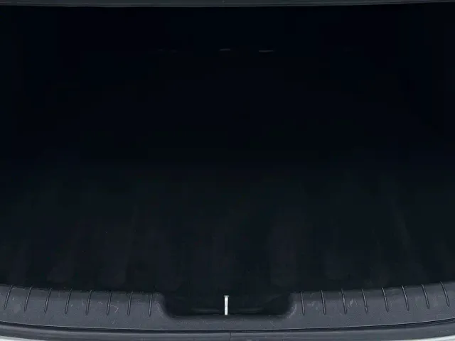 Hyundai Elantra — Фото автомобиля 19