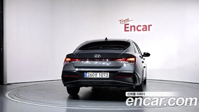 Hyundai Avante CN7 — Фото автомобиля 4