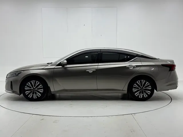 Nissan Teana — Фото автомобиля 9