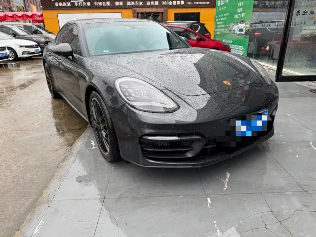 Porsche Panamera — Фото автомобиля 3