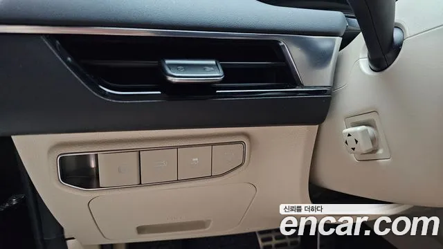 Kia K8 Signature — Фото автомобиля 17