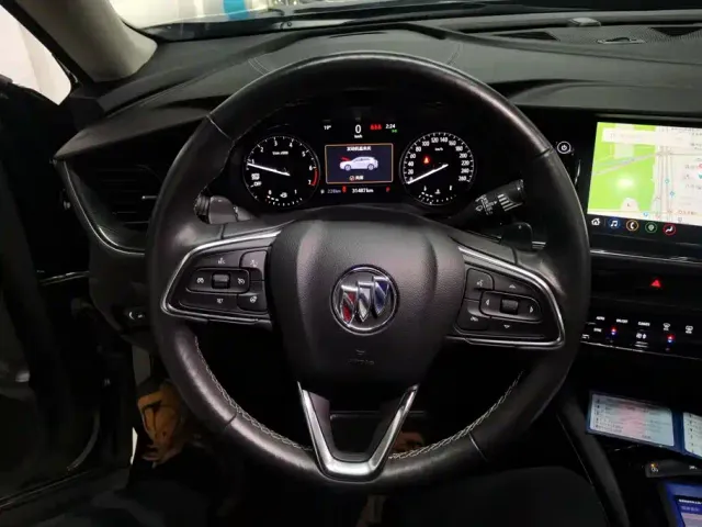 Buick Envision Plus — Фото автомобиля 15