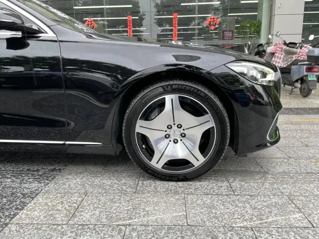 Mercedes-Benz Maybach S-Class — Фото автомобиля 24