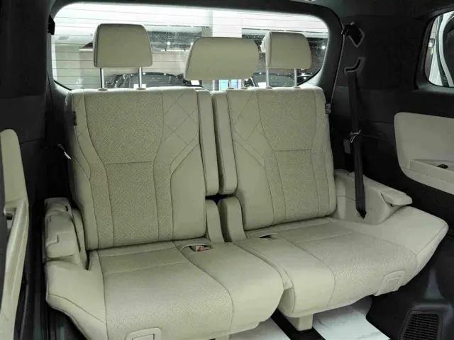 Toyota Vellfire — Фото автомобиля 14