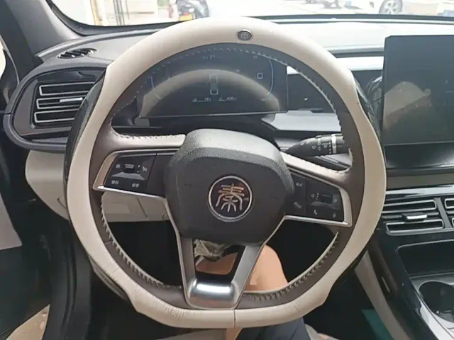 BYD Qin PLUS — Фото автомобиля 10