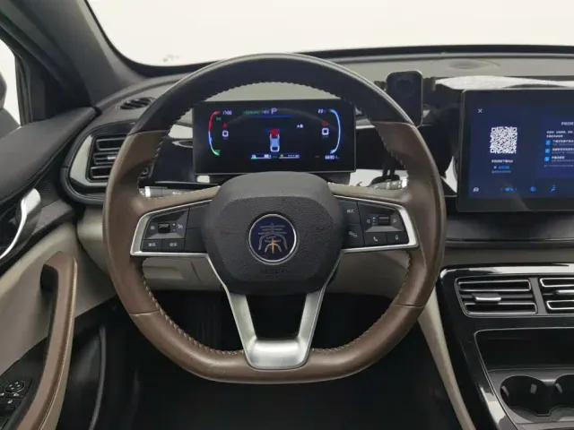 BYD Qin PLUS — Фото автомобиля 11