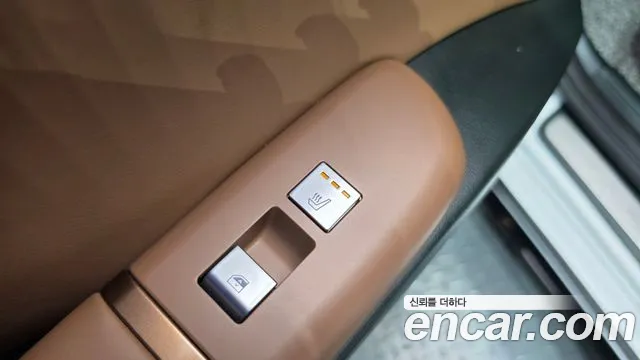 Hyundai Grandeur GN7 — Фото автомобиля 15
