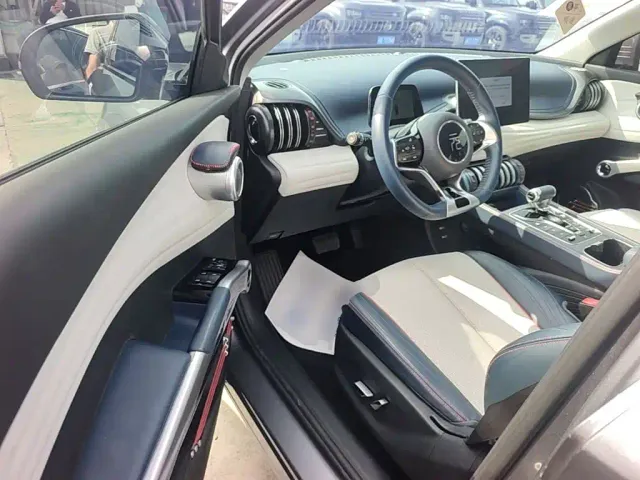 BYD Yuan PLUS — Фото автомобиля 15