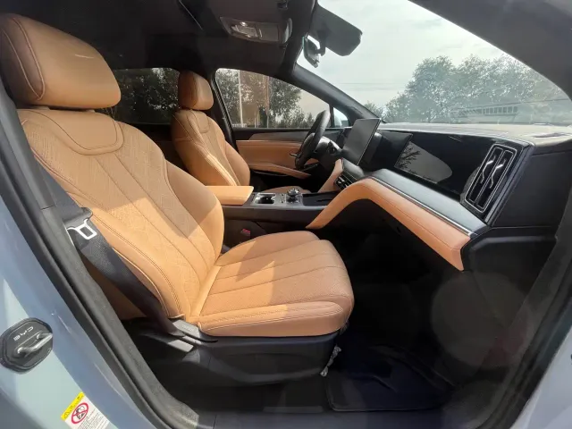 BYD Song L DM-i — Фото автомобиля 13