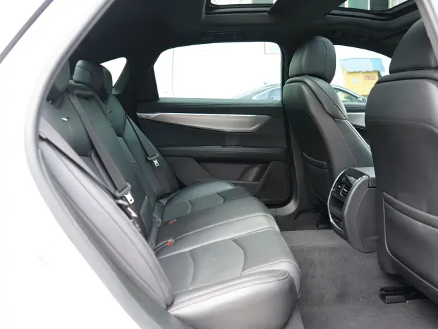 Cadillac CT6 — Фото автомобиля 8