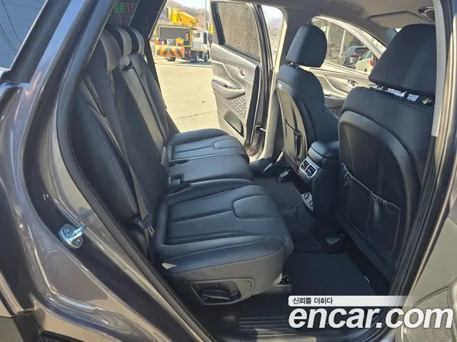 Hyundai Santafe Новый Santa Fe Дизель 2.2 2WD — Фото автомобиля 12