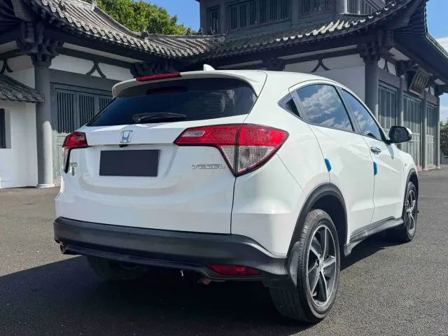 Honda Vezel — Фото автомобиля 6