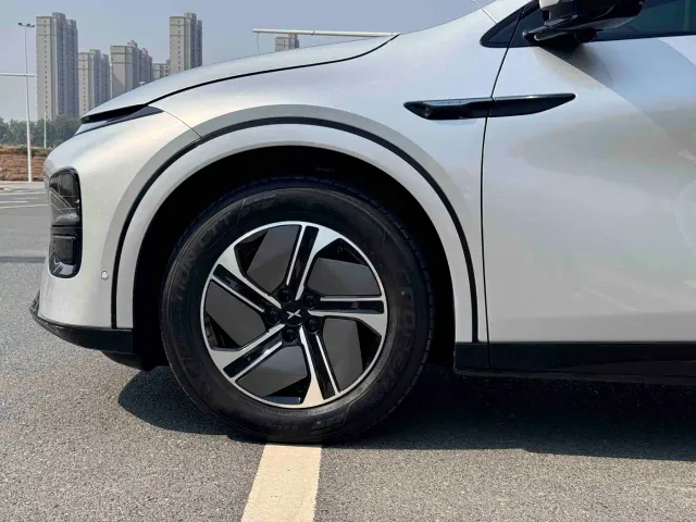 Xpeng G6 — Фото автомобиля 5