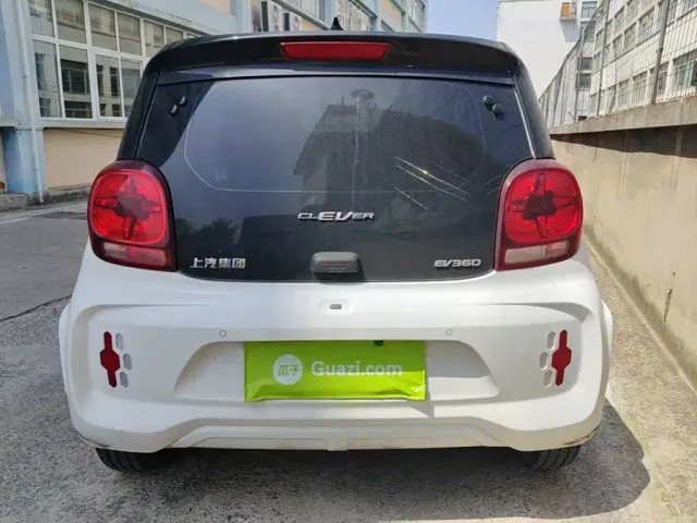 Roewe Clever — Фото автомобиля 3