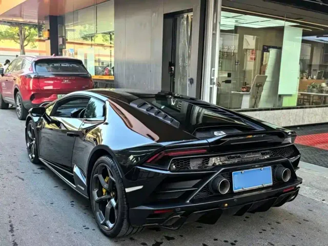 Lamborghini Huracan — Фото автомобиля 4