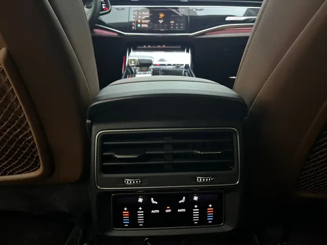 Audi Q7 — Фото автомобиля 15