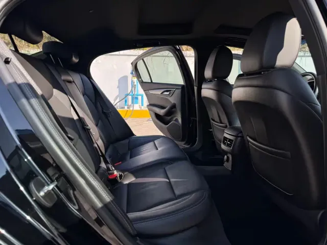 Cadillac CT5 — Фото автомобиля 13