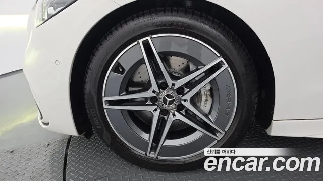 Mercedes-Benz C-Class — Фото автомобиля 2