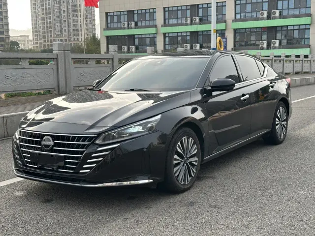 Фотография автомобиля — Nissan Teana