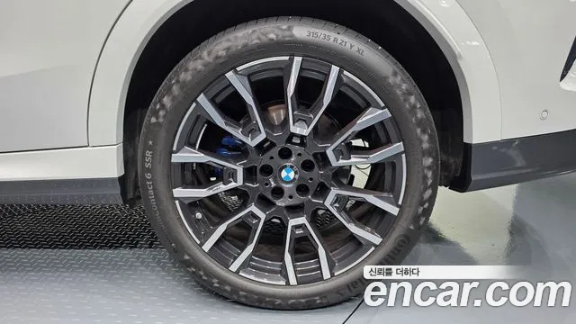 BMW X6 xDrive40i M Sport — Фото автомобиля 18