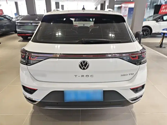 Volkswagen T-Roc — Фото автомобиля 5