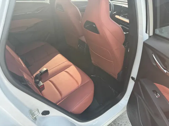 Changan X5 Plus — Фото автомобиля 7