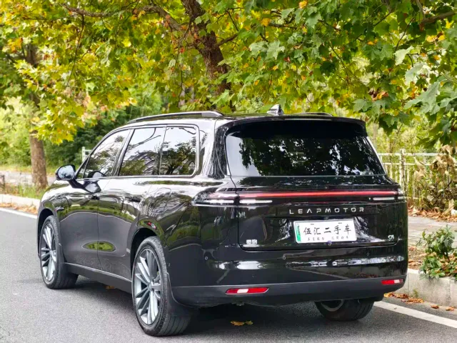 Leapmotor Leapmotor C16 2026 Model Year EREV 280 LiDAR Premium Edition 6-Seater — Фото автомобиля 15