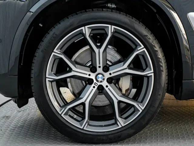 BMW X5 — Фото автомобиля 10