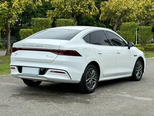 BYD Qin PLUS — Фото автомобиля 4