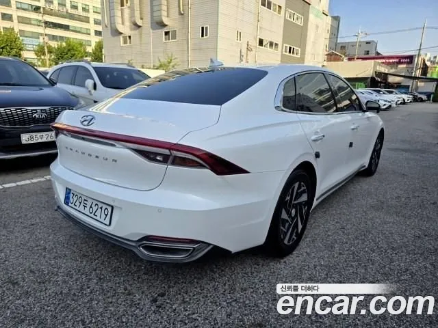 Hyundai Grandeur (New) Hybrid — Фото автомобиля 4