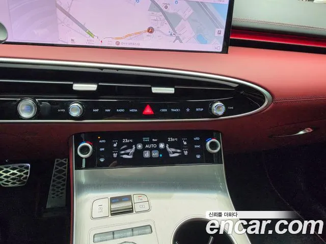 Genesis GV70 2.5T Бензин 2WD — Фото автомобиля 11